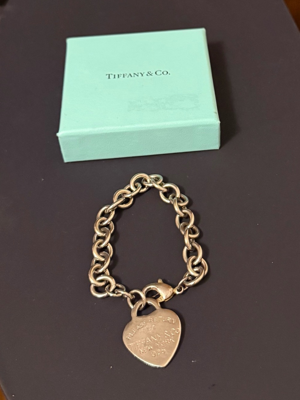 Tiffany & Co. Silver Heart Tag Charm Bracelet - Silver

BROKEN CLASP